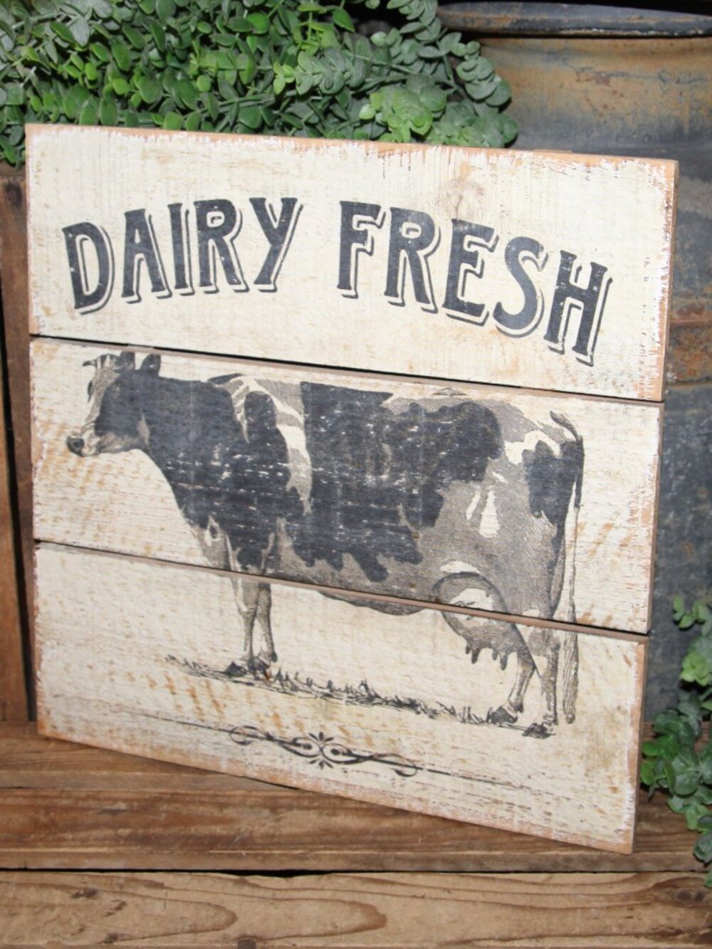 NEW Rustic Distressed DAIRY FRESH Cow Farmhouse Wall Decor